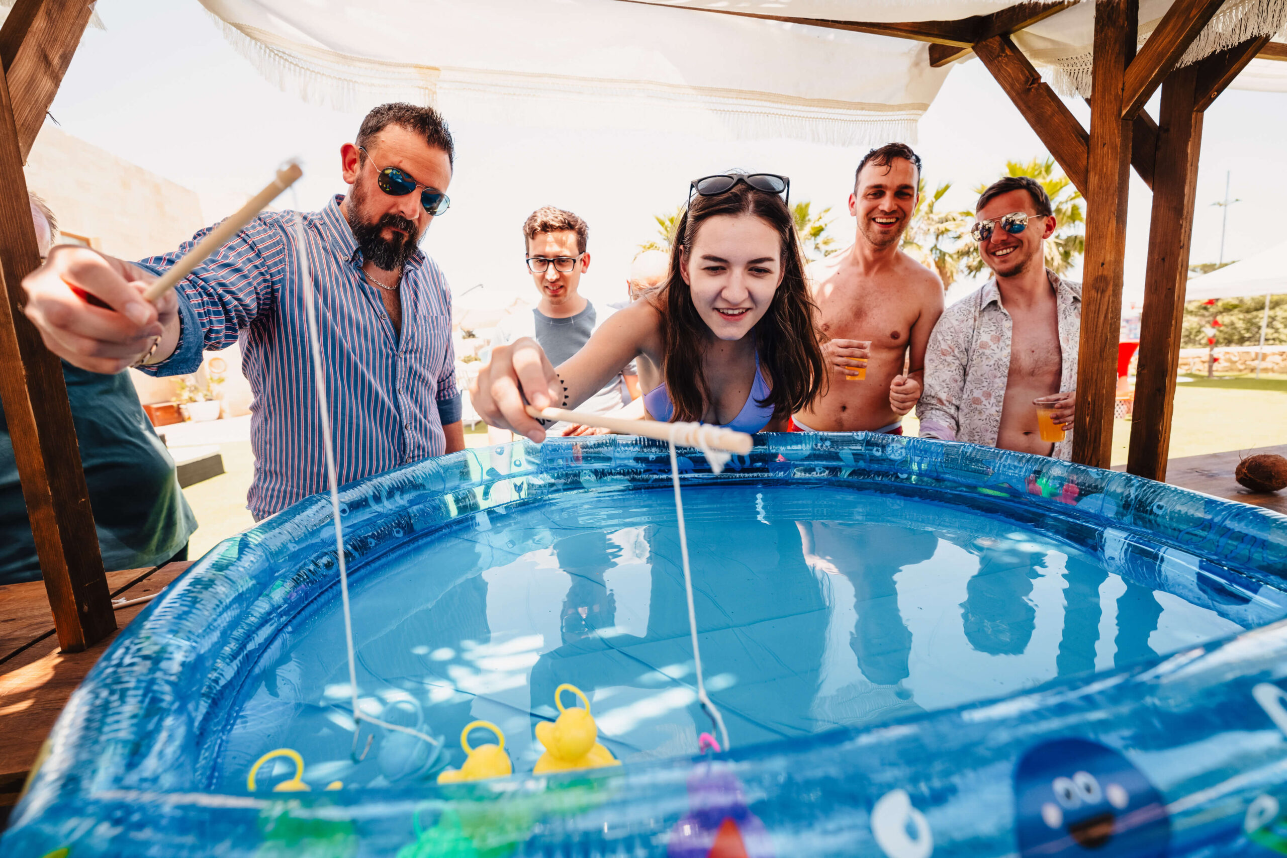 Getting your employees to work in teams!